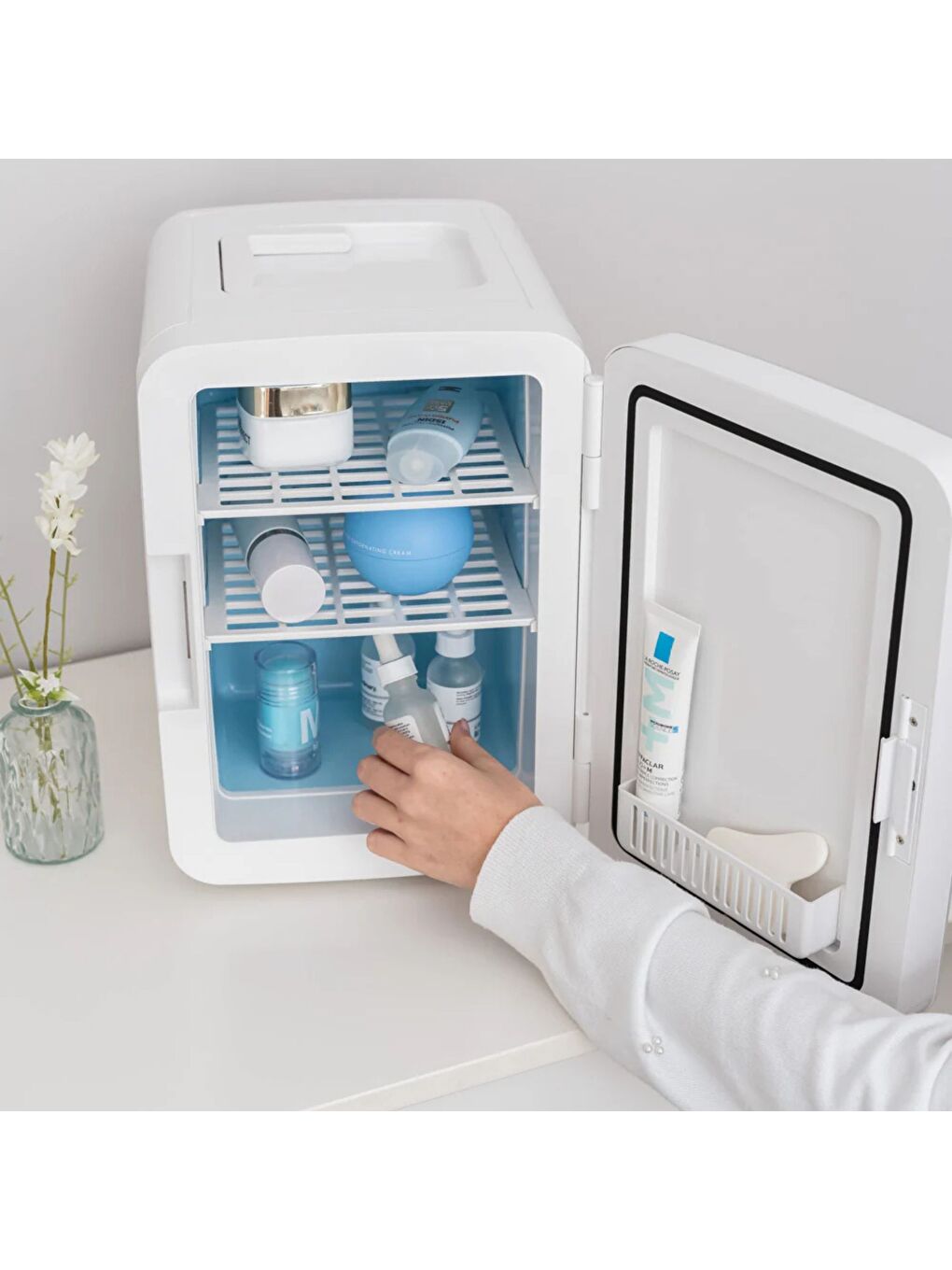 Eli Taşınabilir Kozmetik Buzdolabı 10L-4