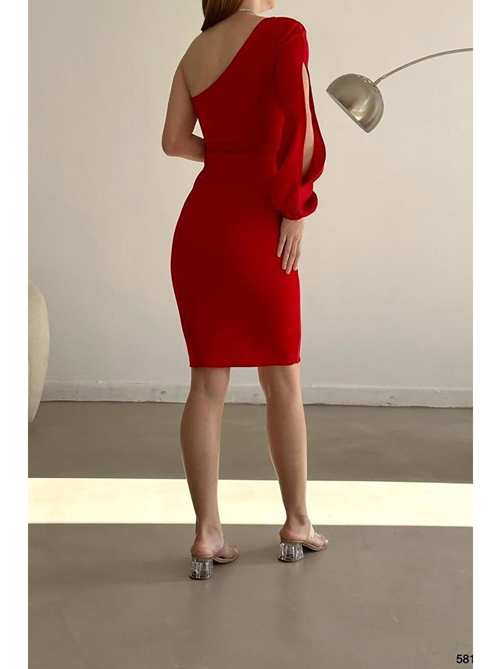 Kırmızı İthal Krep Kumaş Kol Detay Elbise-4