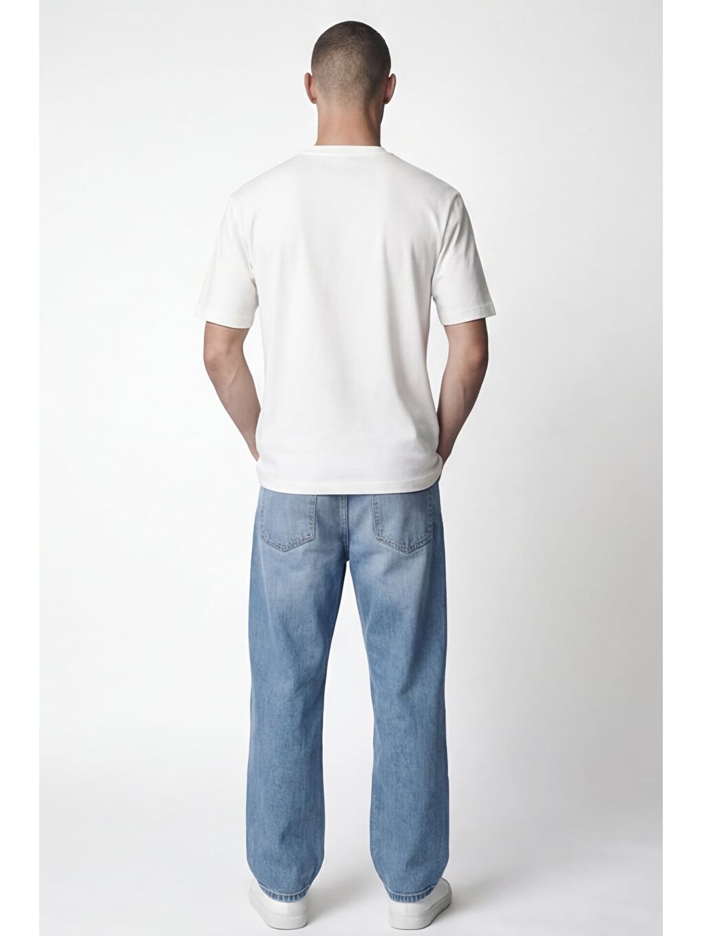 Giotelli Erkek Beyaz Geniş Kesim Oversize Fit Kısa Kollu Bisiklet Yaka Tişört-3