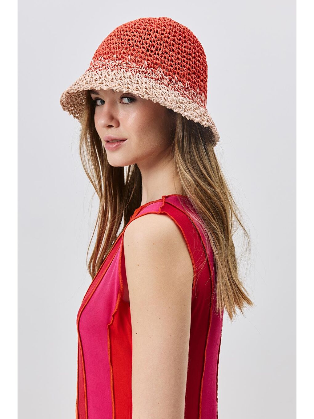El Örgüsü Hasır Şapka Y8210 Kırmızı-1