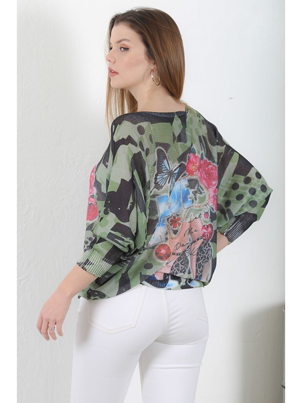 İtalyan Koyu Yeşil Kayık Yaka Yarasa Kol Dijital Baskılı Casual Triko Bluz-6
