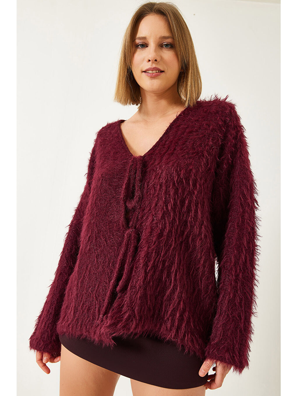 Bordo Kadın Tüylü Bağlamalı Hırka-2