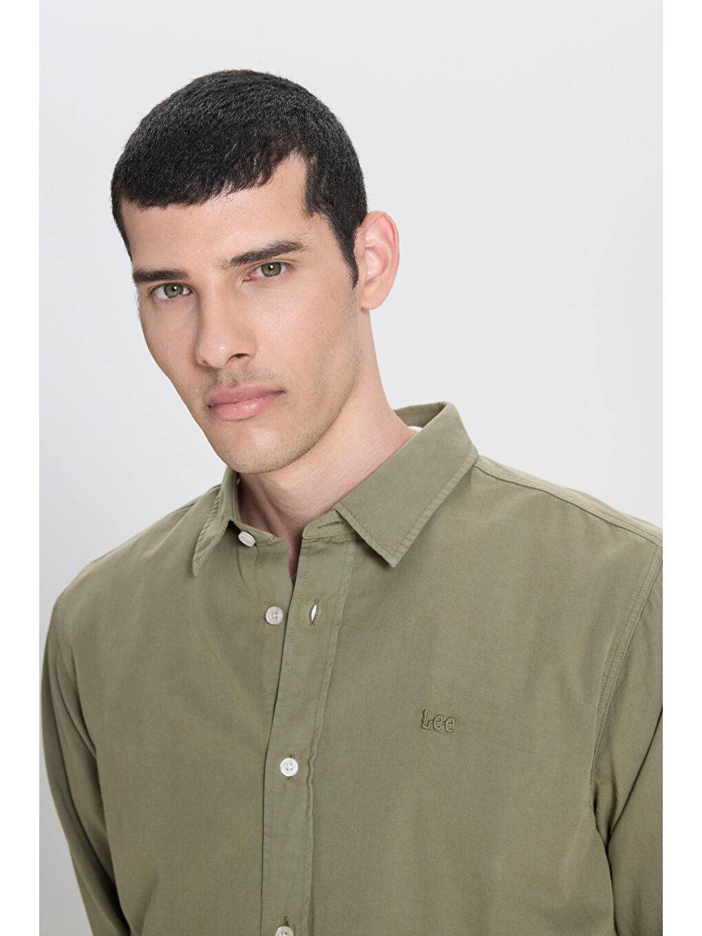 Yeşil Regular Fit Normal Kesim %100 Pamuk Haki Uzun Kollu Gömlek-3