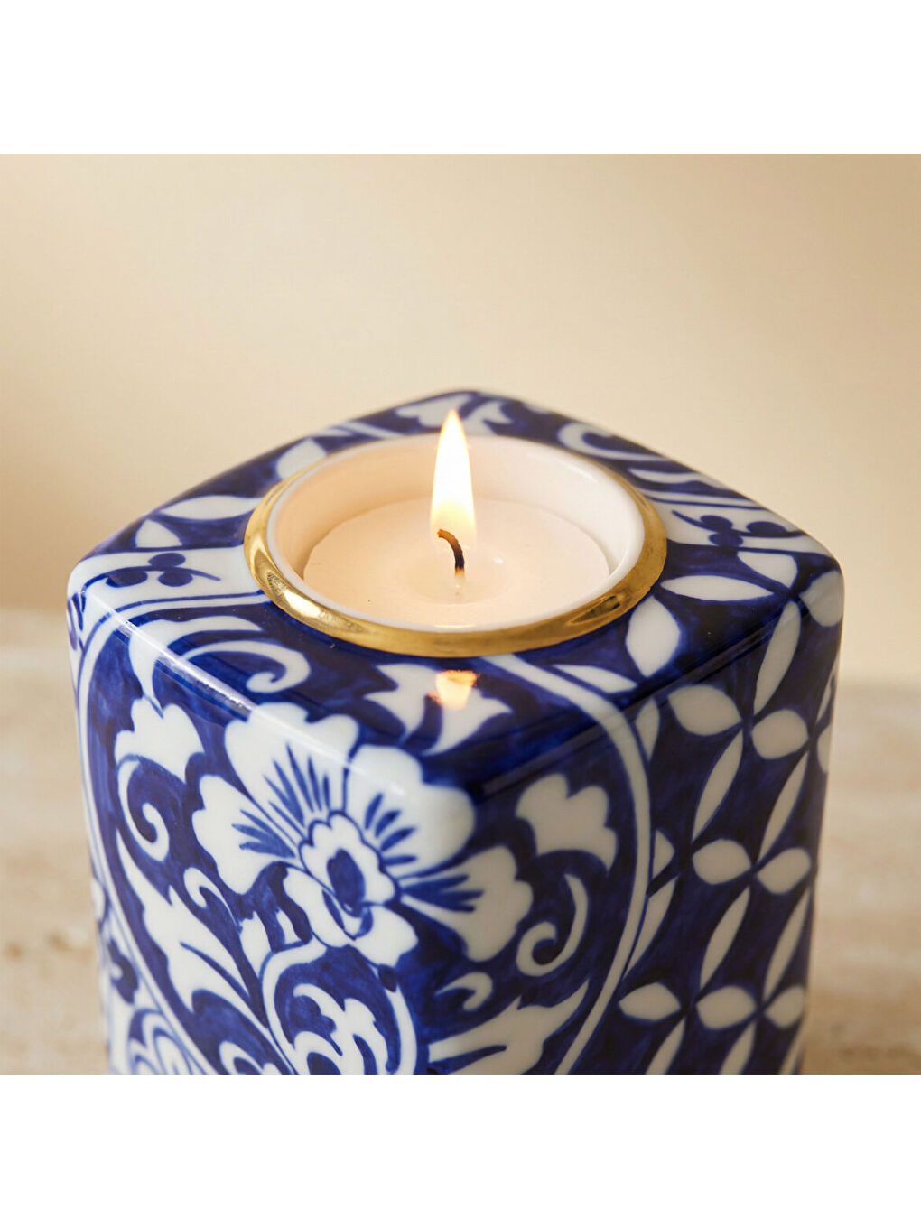 Ekru Hong Kong Kutulu El Dekoru Dekoratif Porselen Hediyelik Mumluk 12 Cm-1