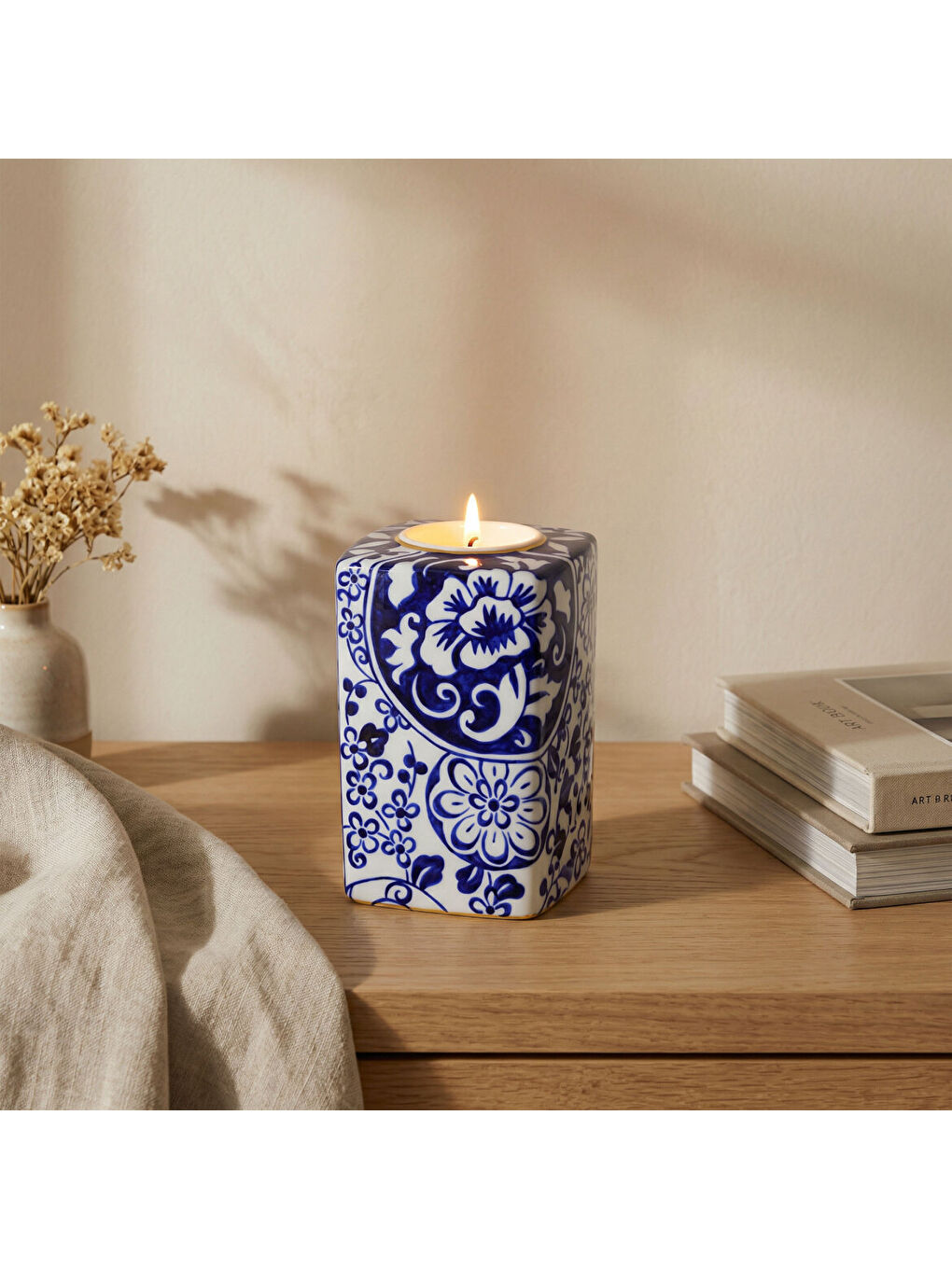 Ekru Hong Kong Kutulu El Dekoru Dekoratif Porselen Hediyelik Mumluk 12 Cm-3