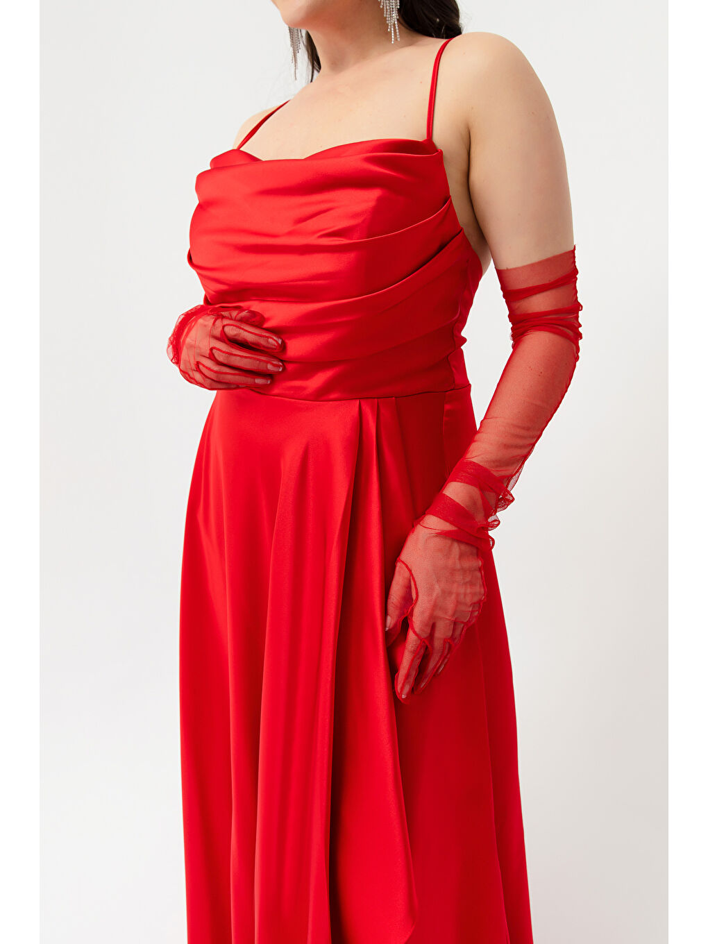 Kadın Kırmızı Volanlı Yırtmaçlı Büyük Beden Saten Abiye Mezuniyet Elbisesi-2