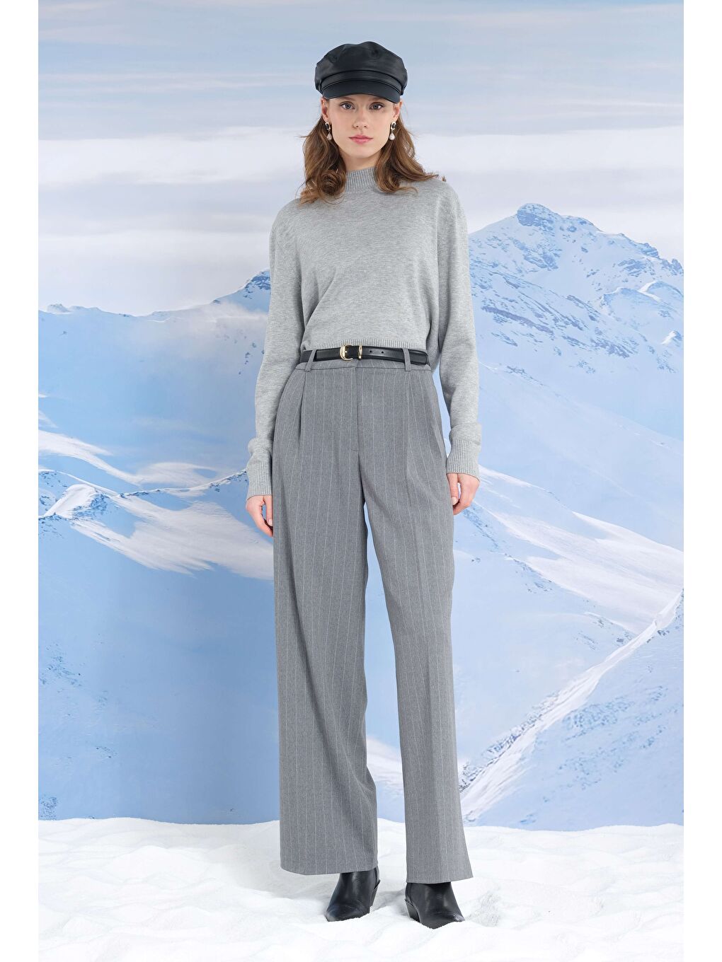 Gri Geniş Paça Çizgili Pantolon Duman