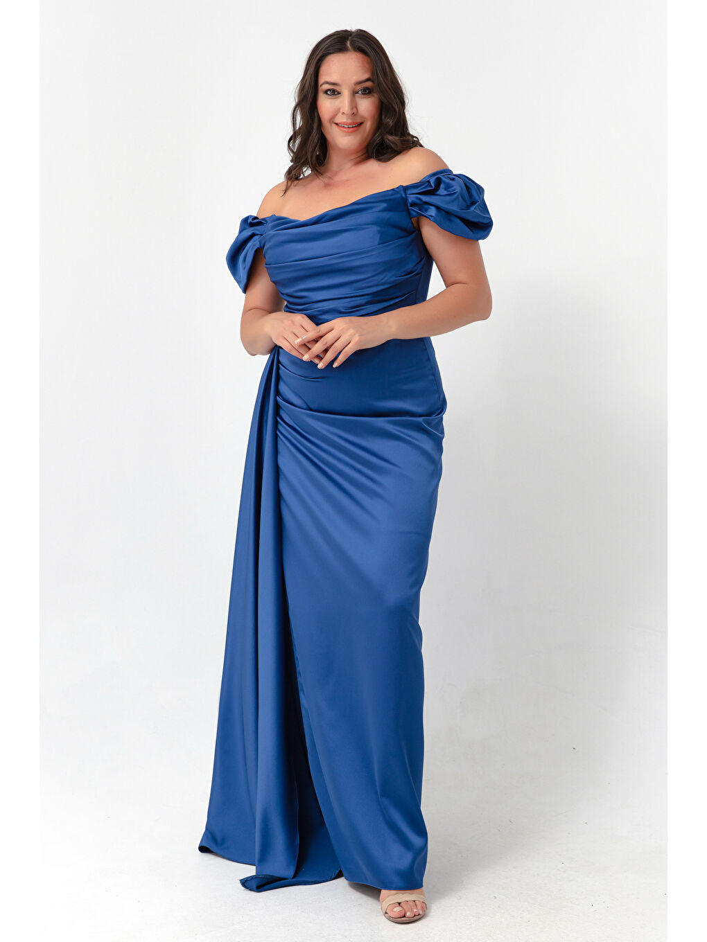 Kadın İndigo Kayık Yaka Kuyruklu Uzun Saten Abiye & Mezuniyet Elbisesi-1