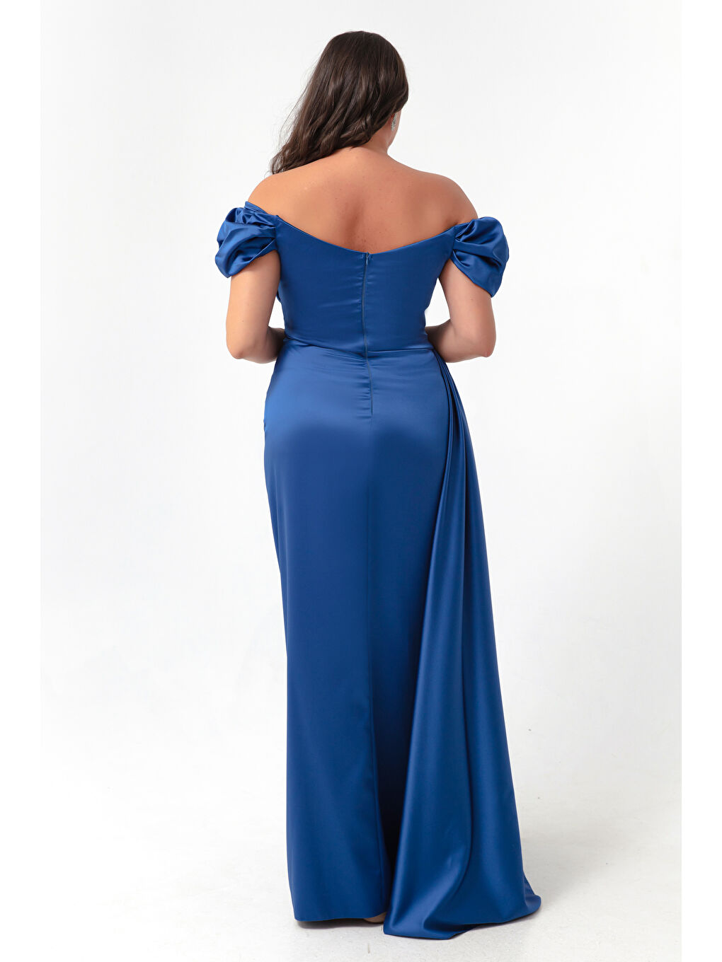 Kadın İndigo Kayık Yaka Kuyruklu Uzun Saten Abiye & Mezuniyet Elbisesi-4