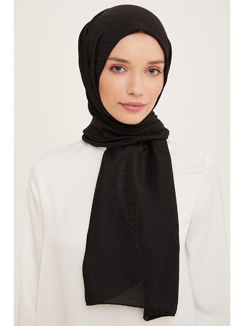 Siyah Trend Ruby Şal 1 1075