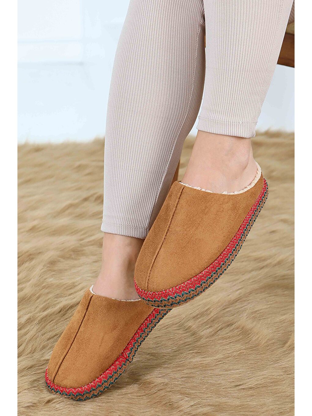 Kahverengi Kadın Taba Yanları Nakışlı Ev Terliği - 27781-TABA-2