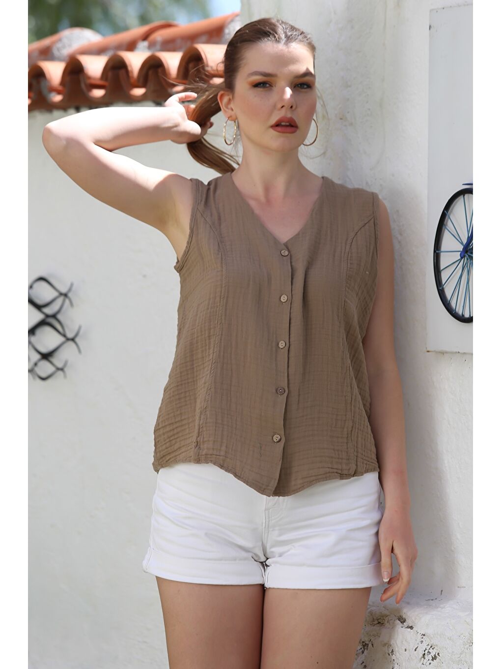 Kahverengi Camel V Yaka Kolsuz Düğmeli Casual Müslin Dokuma Bluz 70 60-1