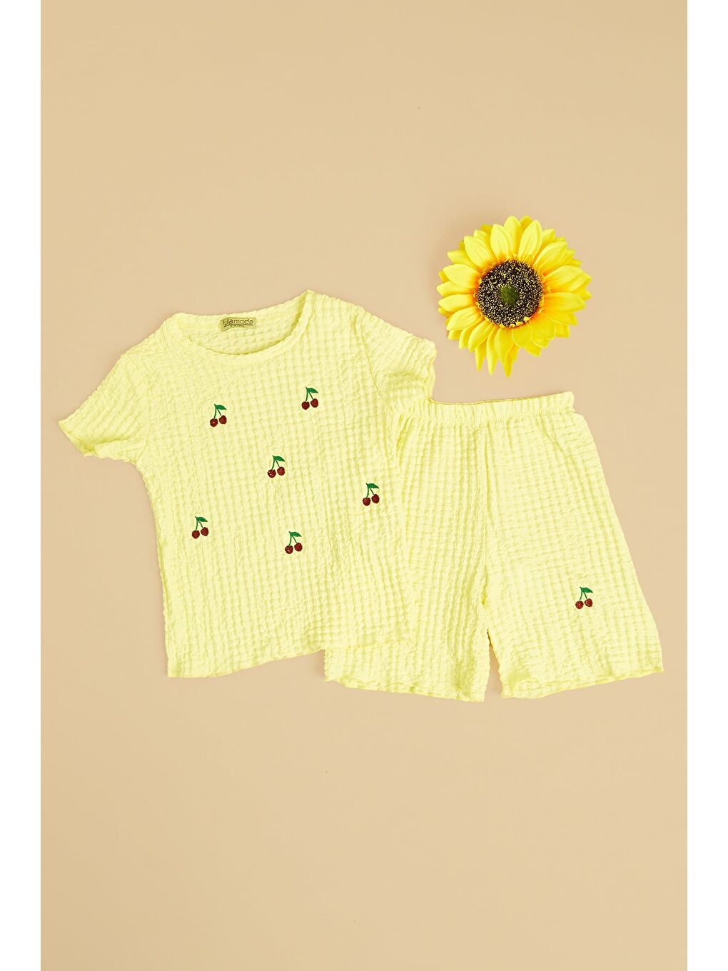 Sarı Kiraz Nakışlı Dokulu Şortlu Kız Çocuk 2 Li Takım