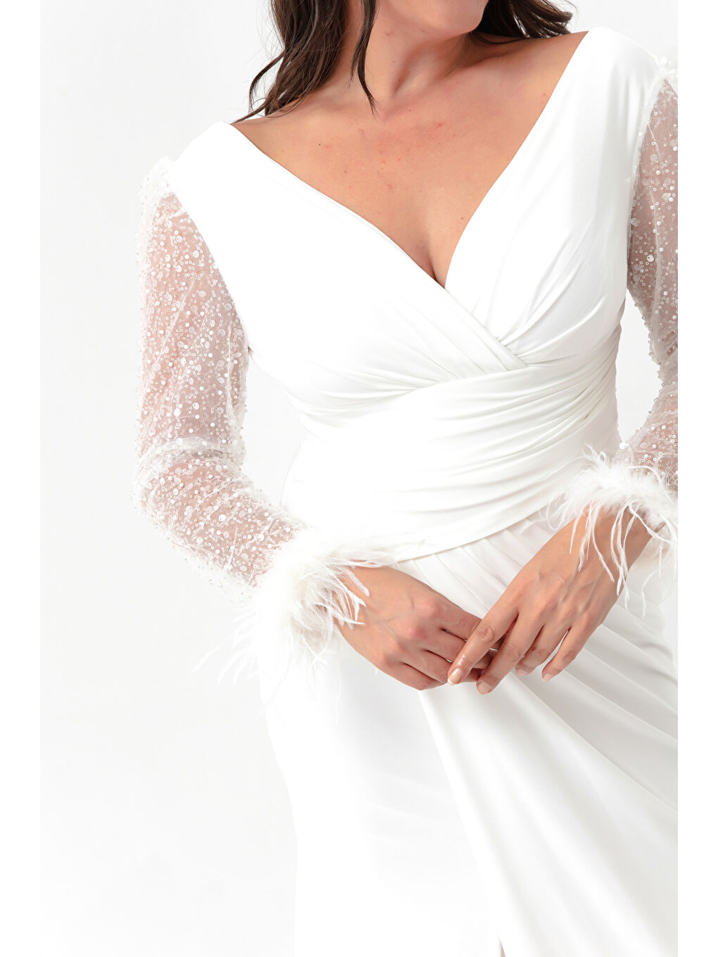 Kadın Beyaz V Yaka Kolları Taşlı Yırtmaçlı Büyük Beden Uzun Abiye Elbise-3