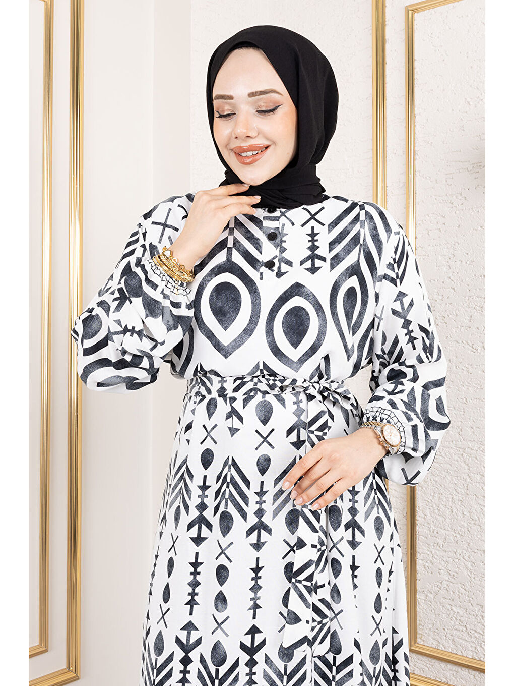 Damla Desenli Viskon Elbise TSD250140 Siyah-1