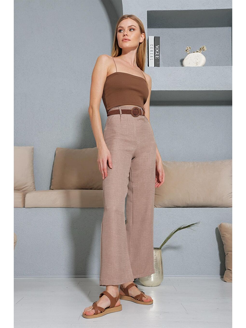 Kahverengi Beli Kemerli Yandan Gizli Fermuarlı Yüksek Bel Dokuma Pantolon