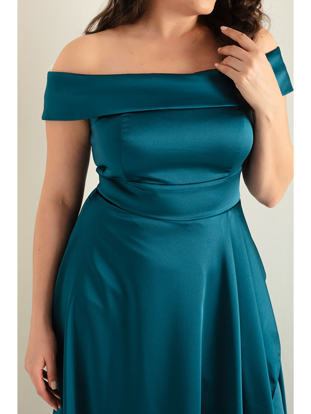 Kadın Petrol Kayık Yaka Büyük Beden Saten Abiye & Mezuniyet Elbisesi-3