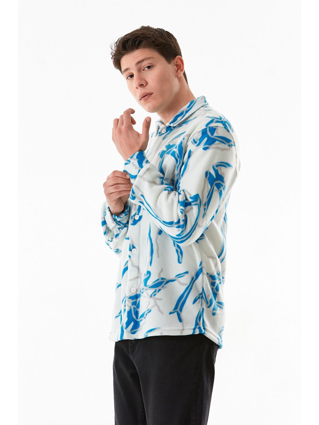 Beyaz Desenli Düğmeli Polar Gömlek-1