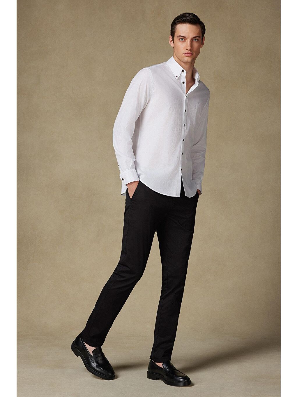 Mario Poplin Pamuklu Comfort Fit Beyaz Düğmeli Yaka Erkek Düz Gömlek-2