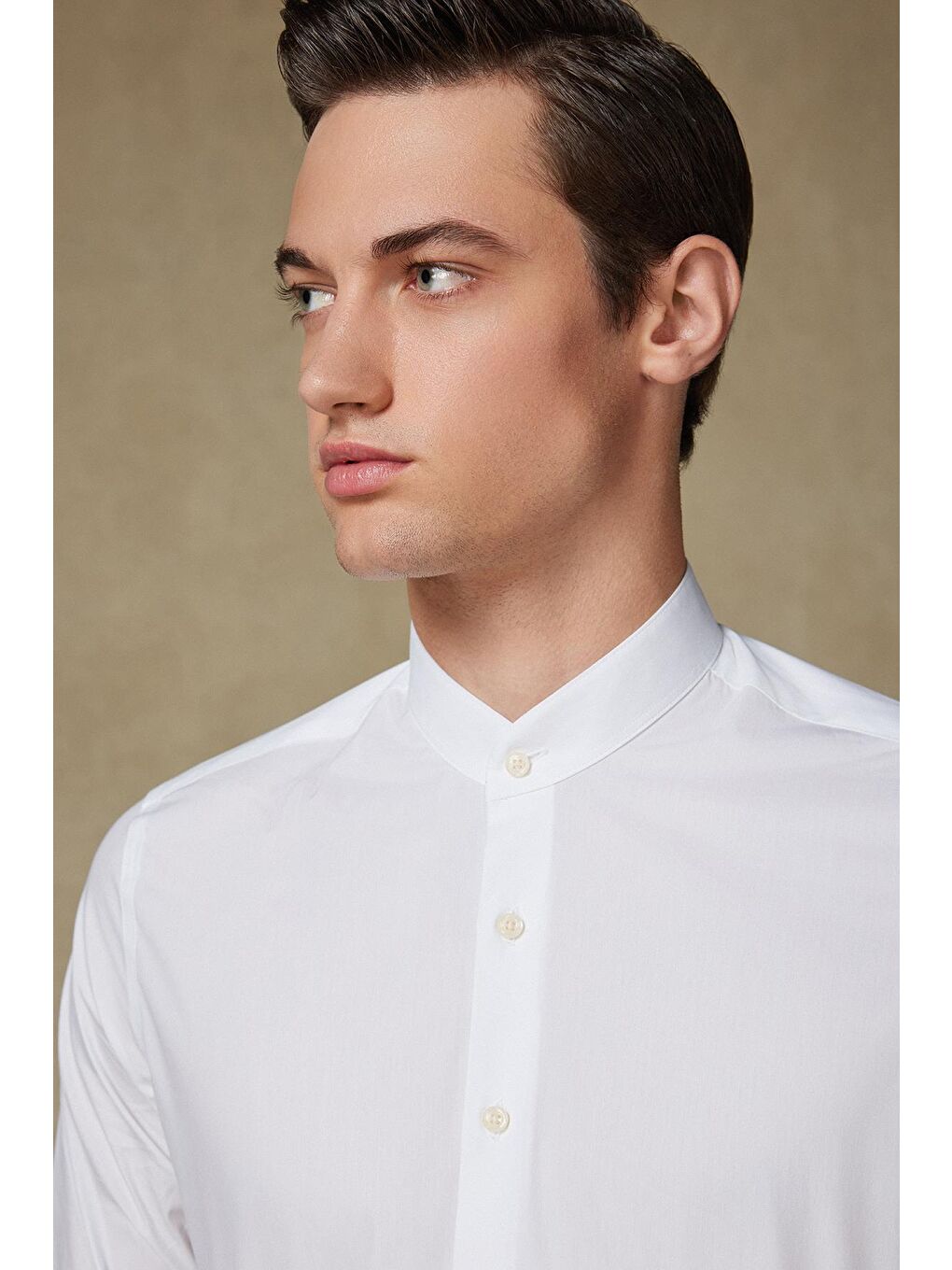 Mao Poplin Stretch Pamuk Karışımlı Slim Fit Beyaz Hakim Yaka Erkek Düz Gömlek-3