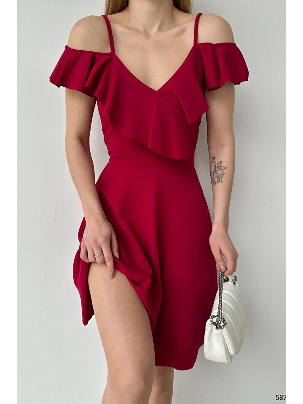 Bordo Askılı Omuz Fırfırlı Elbise-2
