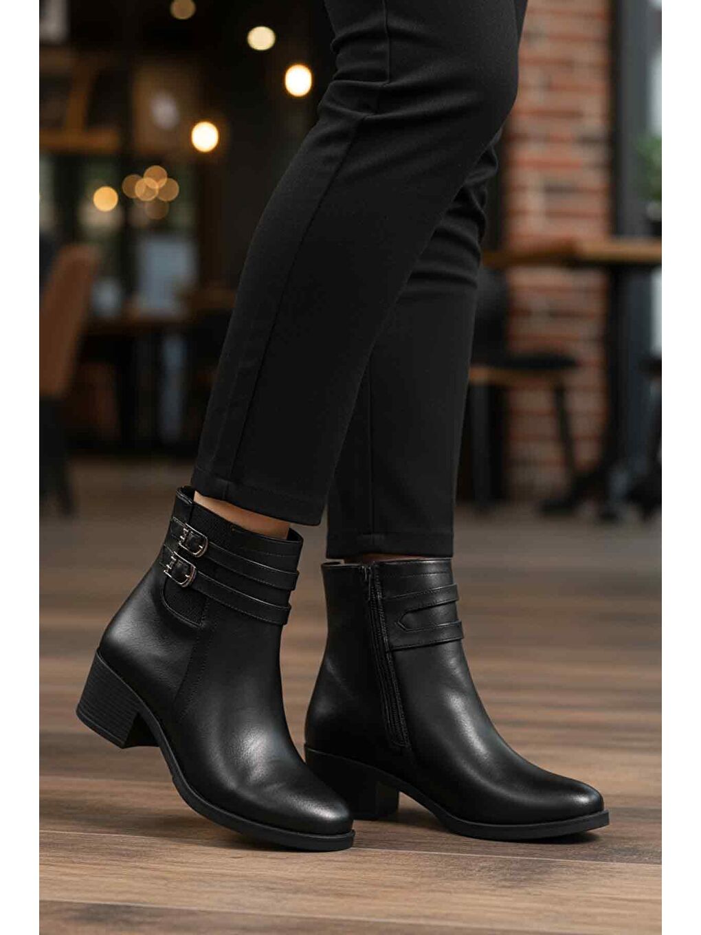 Siyah İçi Kürklü Topuklu Kadın Bot 1006 Z-2