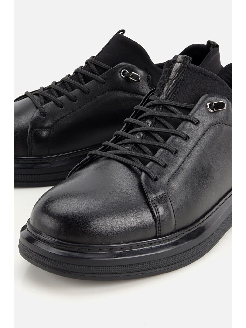 Erkek Siyah Deri Bağcıklı Sneaker-2