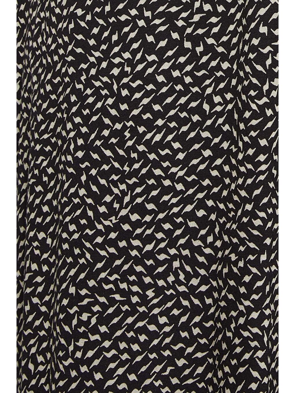 Siyah Büyük Beden Desenli Bol Kesim Cepli Elastanlı Kapri Pantolon 302426-3