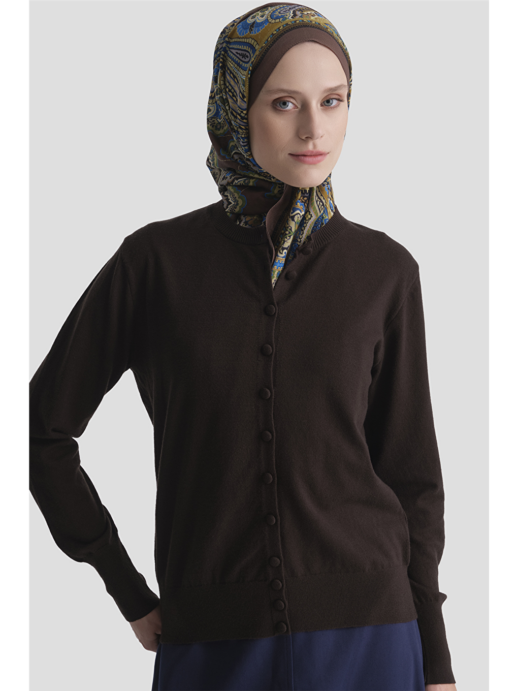 Kahverengi Düğme Detaylı Basic Hırka Acı Kahve-3
