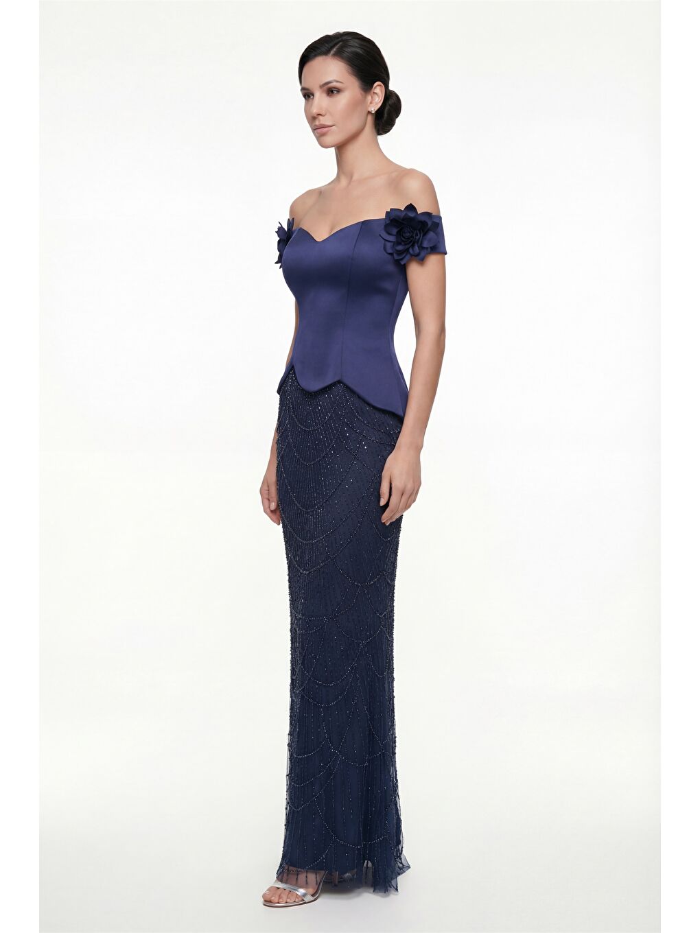 Kadın Lacivert Kayık Yaka Çiçek Detaylı Uzun Taşlı Abiye Elbise-1