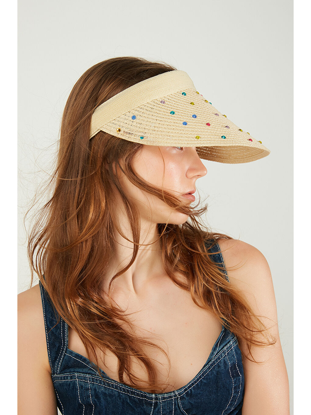 Bej Renkli Taş Çakım Detaylı Hasır Vizör Şapka HSR2090-2