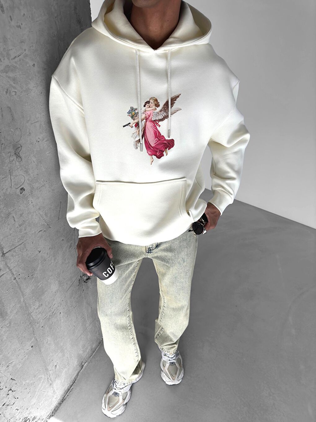 Erkek Oversize 'Hero Angel' Baskılı Sweatshirt Bej