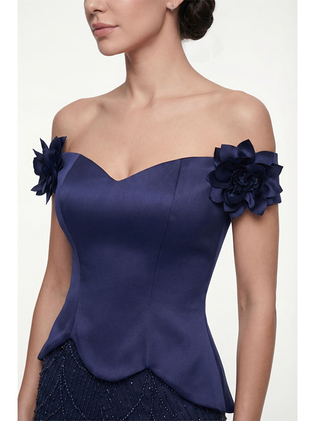 Kadın Lacivert Kayık Yaka Çiçek Detaylı Uzun Taşlı Abiye Elbise-2