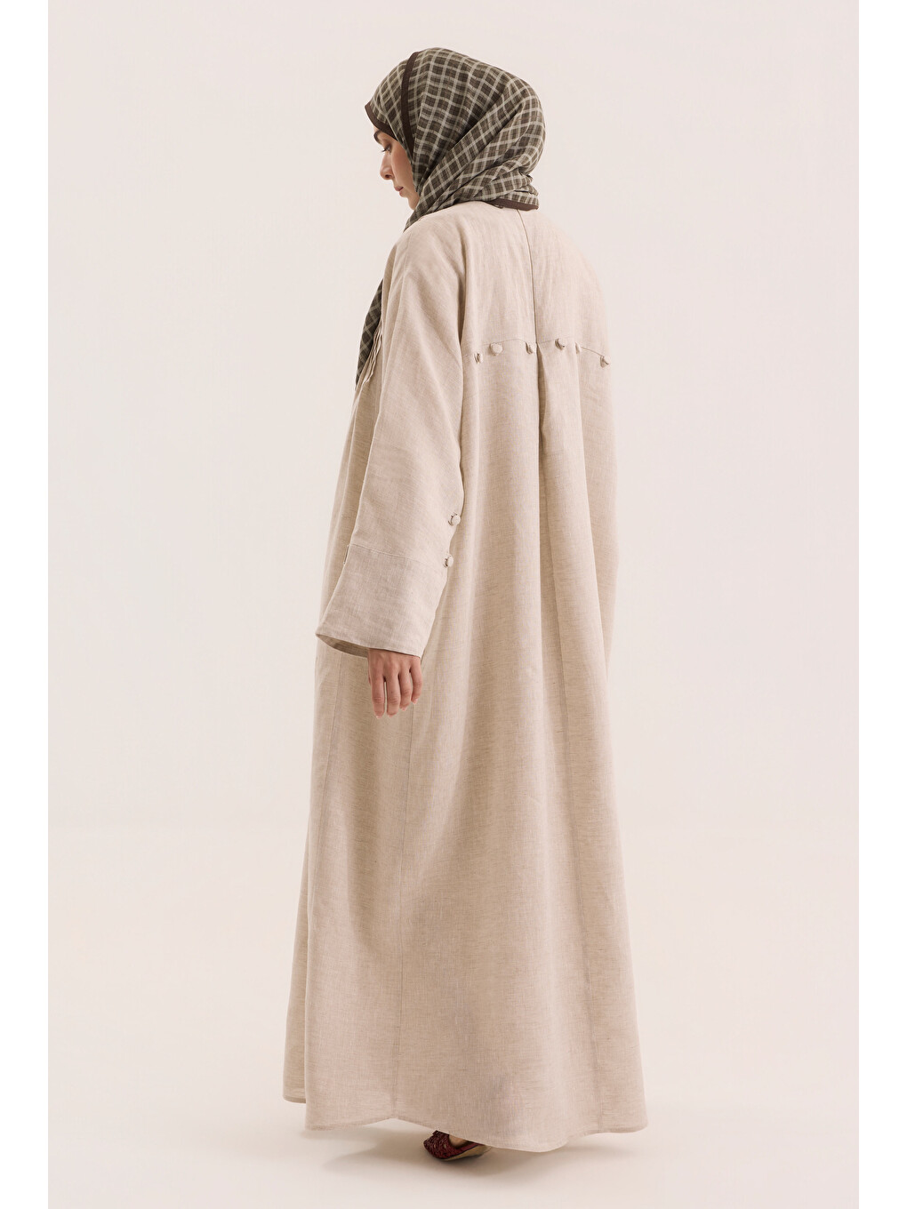 Bej Nervür Detaylı Keten Abaya Sedef-3