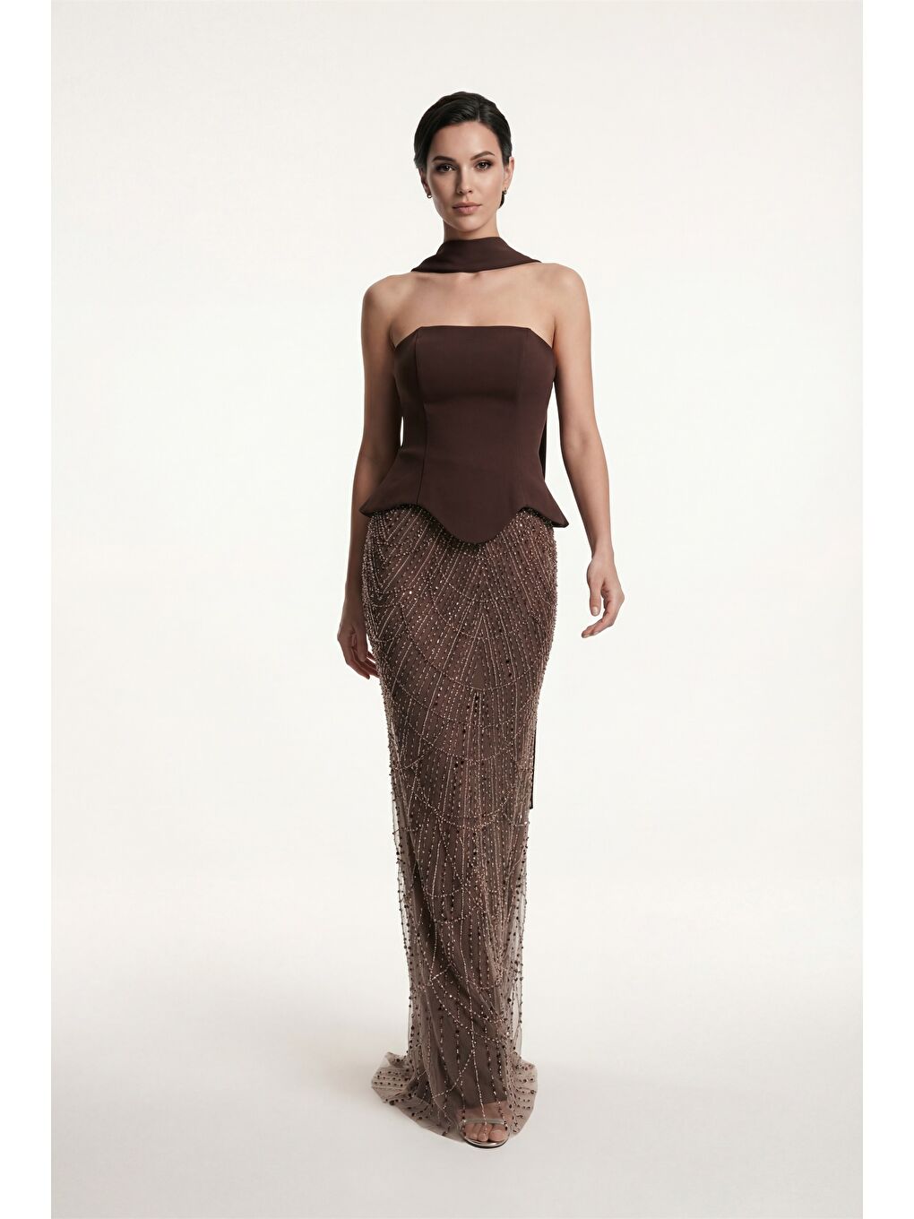 Kadın Kahverengi Dar Kalıp Straplez Taşlı Uzun Balık Abiye-1