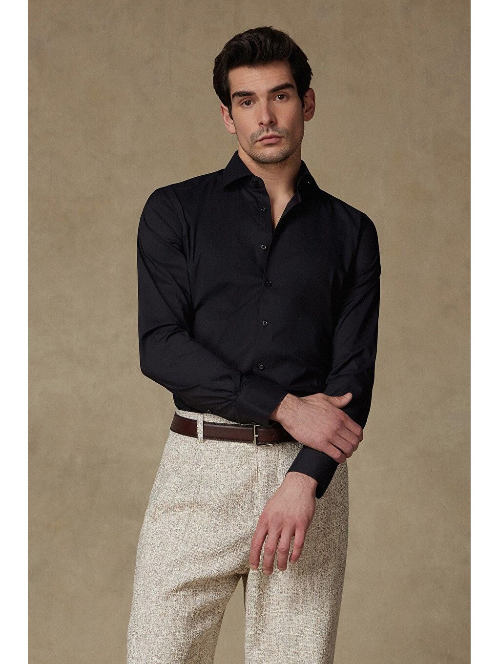 Enzo Poplin Stretch Pamuk Karışımlı Slim Fit Siyah Klasik Yaka Erkek Düz Gömlek