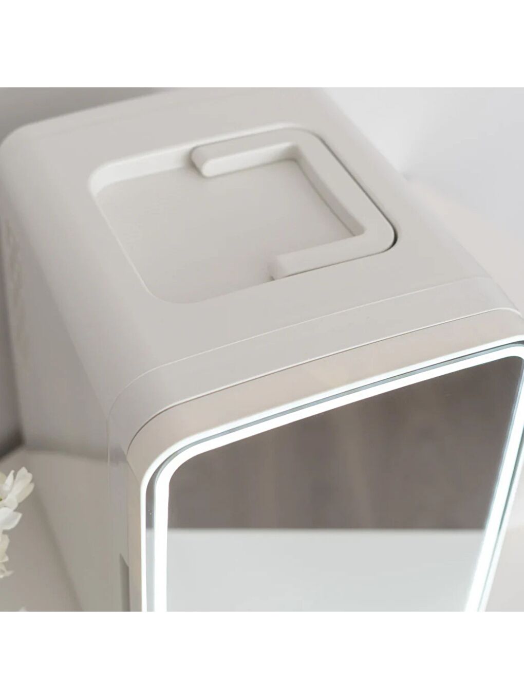 Grimmy Taşınabilir Aynalı ve Ledli Kozmetik Dolabı 10L-4