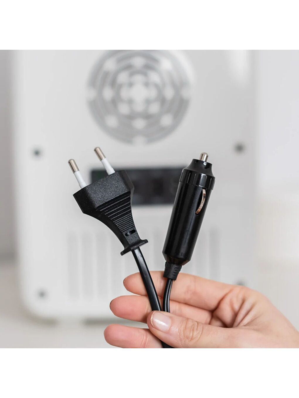 Grimmy Taşınabilir Aynalı ve Ledli Kozmetik Dolabı 10L-6