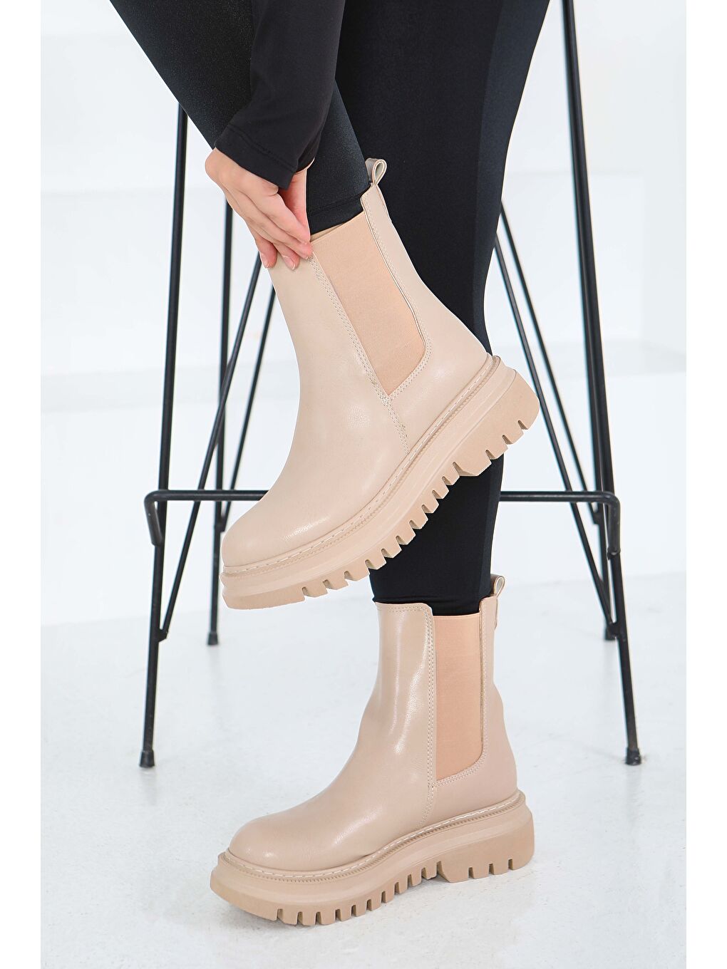 Kadın Bej Yanları Lastikli Suni Deri Bot - 27848-BEJ-2