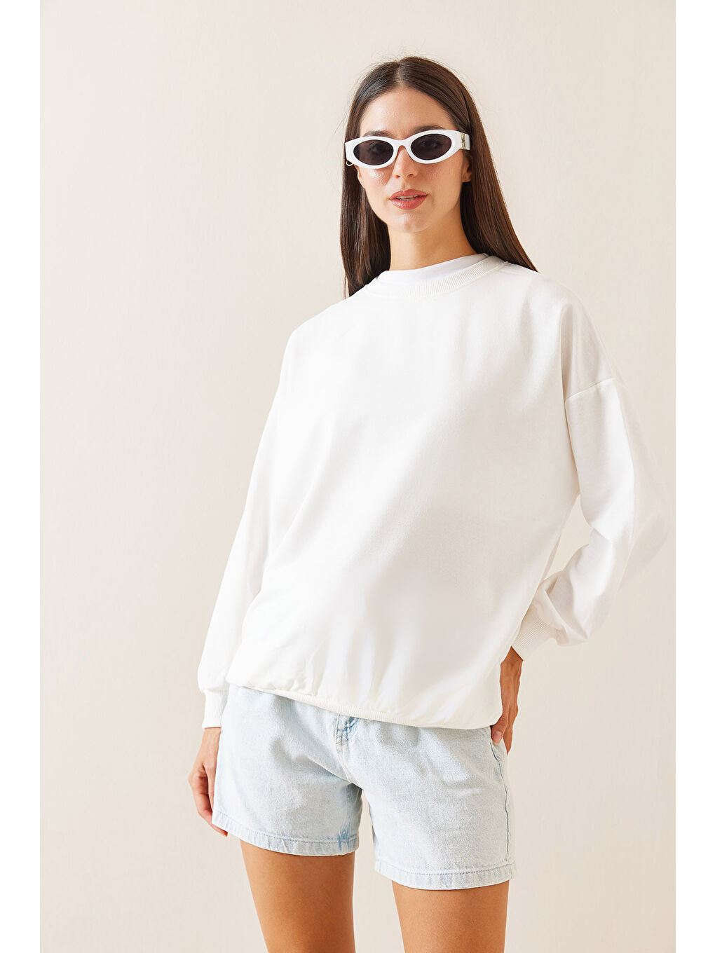 Beyaz Bisiklet Yaka Sweatshirt 5YXK8-48918-01-1
