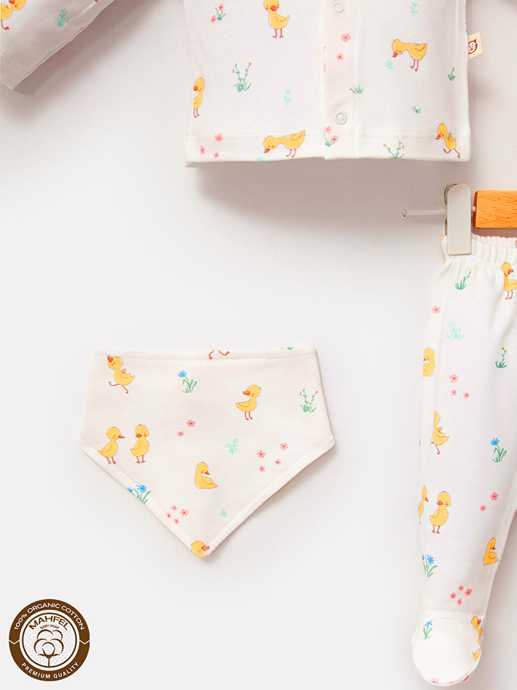 Beyaz 5'li Ördek Desenli Bebek Hastane Çıkış Seti-1