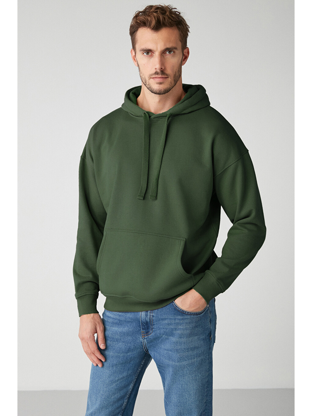 Steve Erkek Yumusaçık Kumaşlı Kordonlu Oversize Kapüşonlu Kanguru Cepli Koyu Yeşil Sweatshirt-1