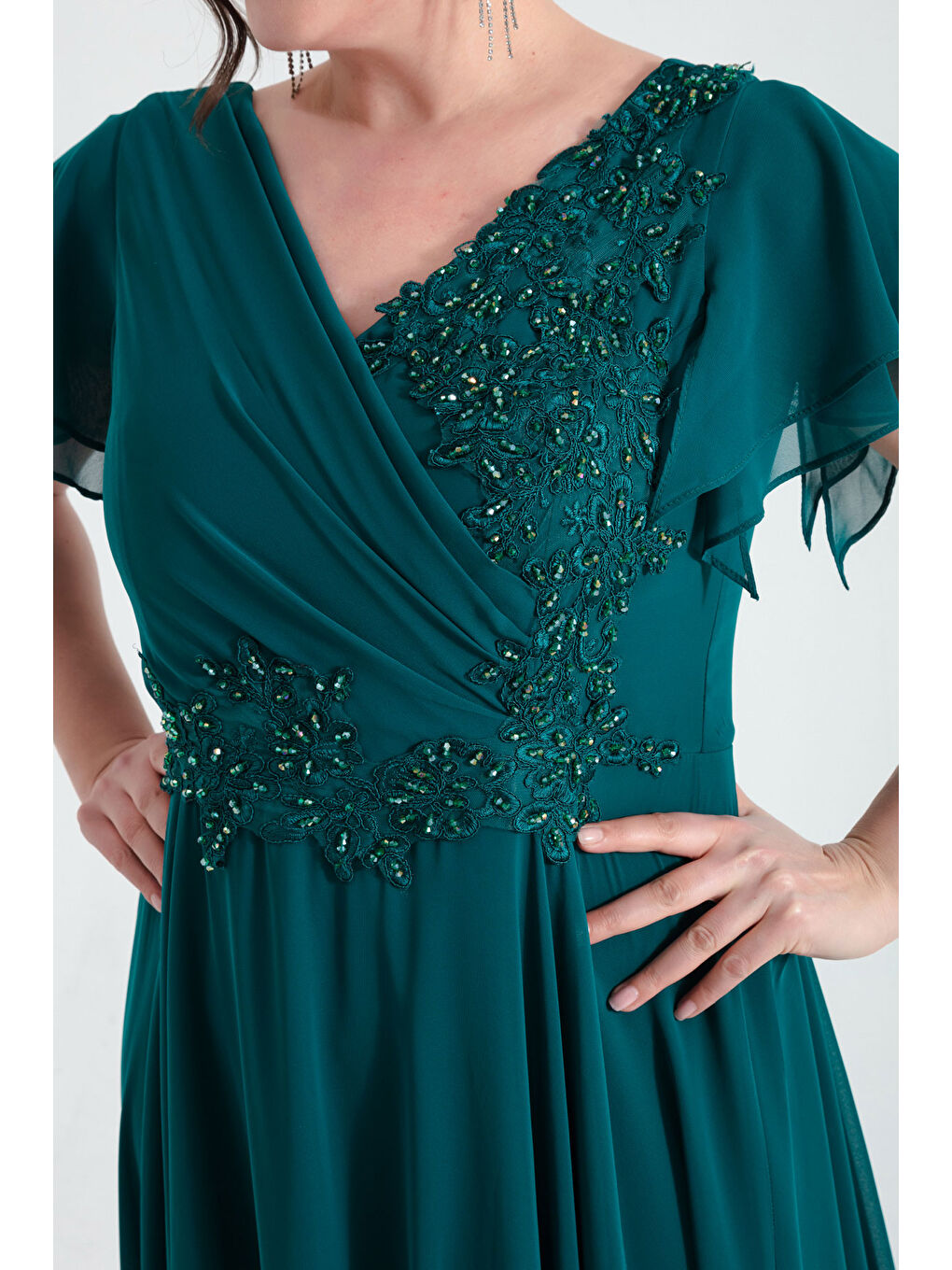 Kadın Zümrüt Yeşili Kruvaze Taşlı Uzun Şifon Abiye Elbise-3