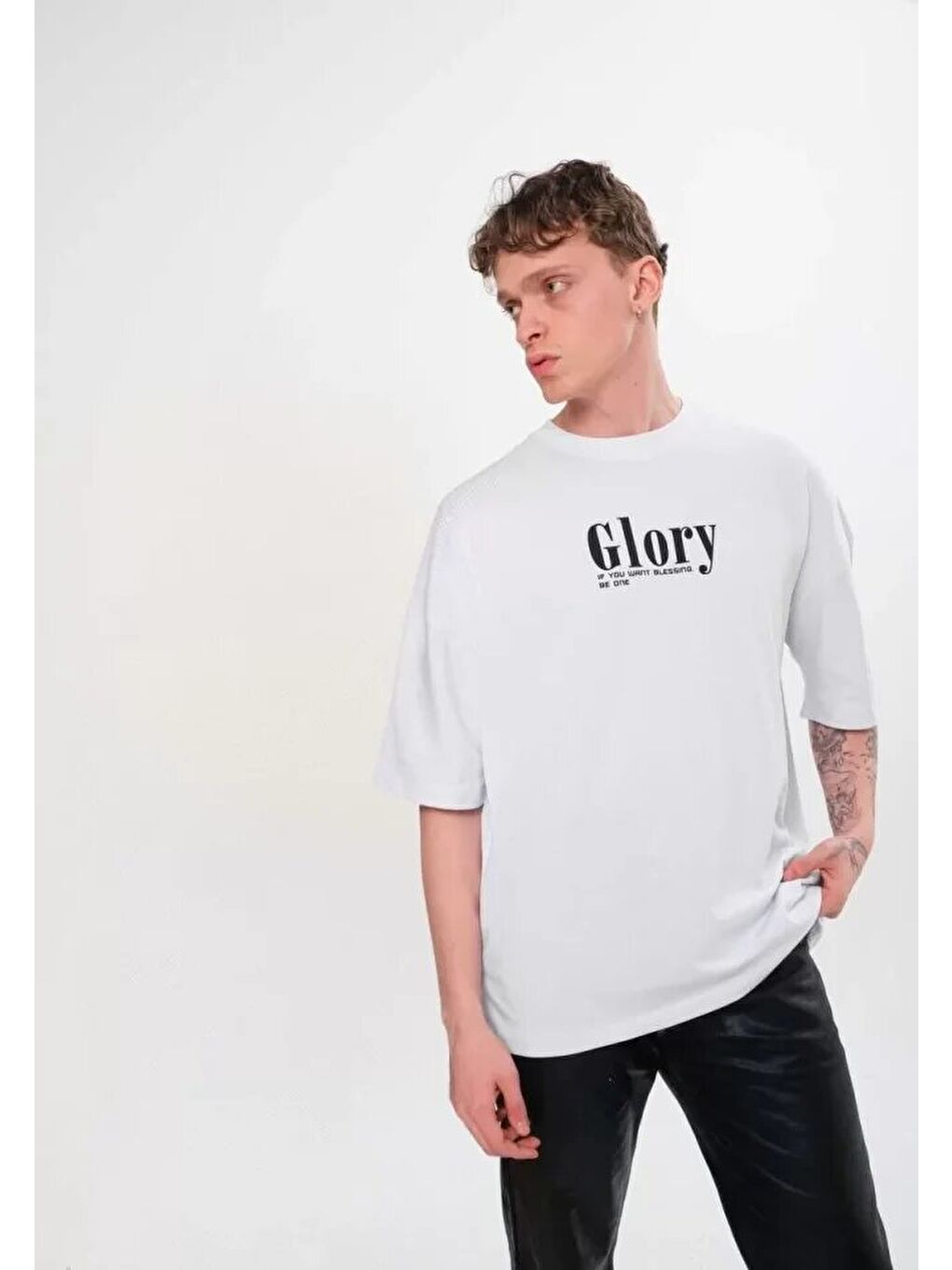 Beyaz Unisex Bisiklet Yaka Baskılı Oversize T-Shirt - Siyah