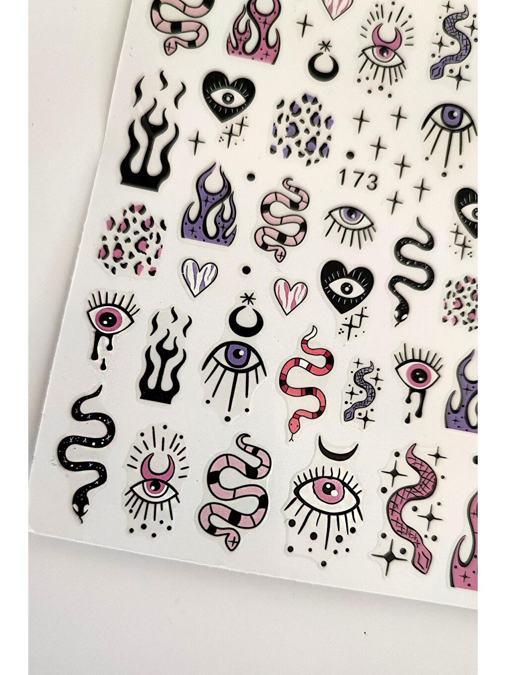 New Obsessions Karışık Yılan ve Göz Desenli Siyah Tırnak Sticker Nail Art Süsü - 3