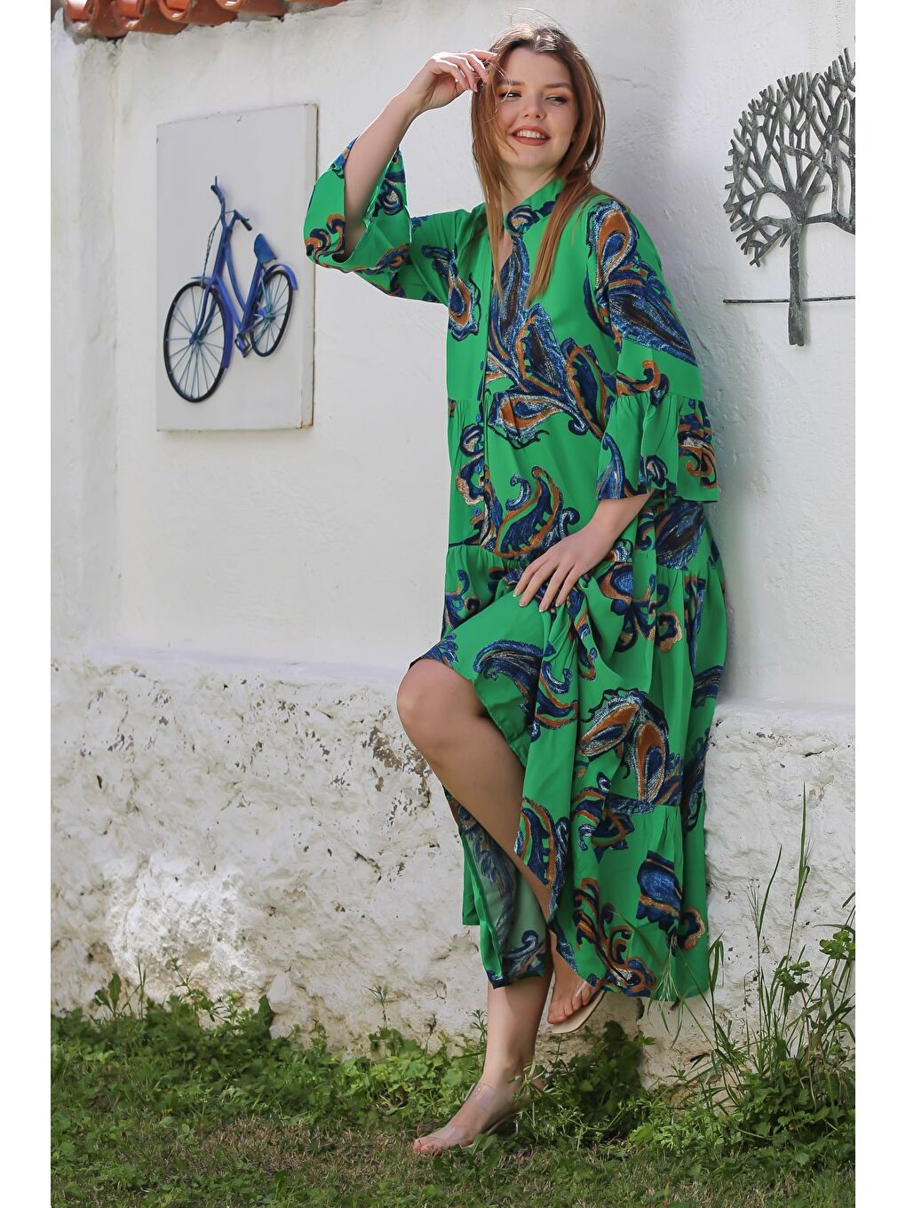 Yeşil V Yaka Fırfırlı Kol Şal Desenli Düğmeli Eteği Fırfırlı Casual Viskon Dokuma Elbise 135 60-6