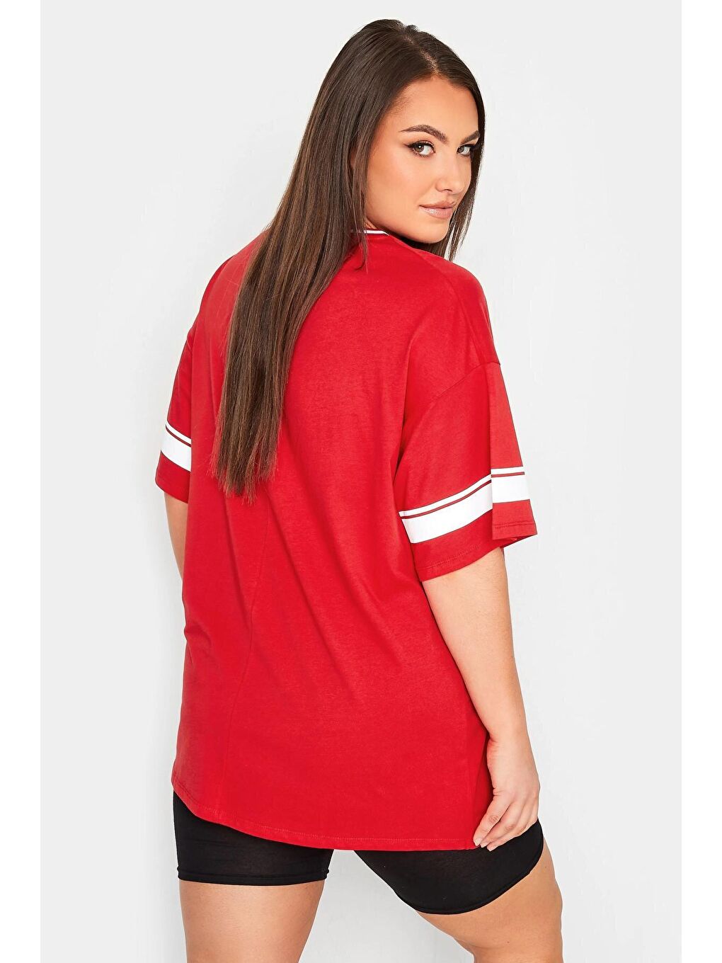 Kırmızı Büyük Beden Önü Baskılı V Yaka Yarım Kollu Uzun Kesim Tişört 321023-4