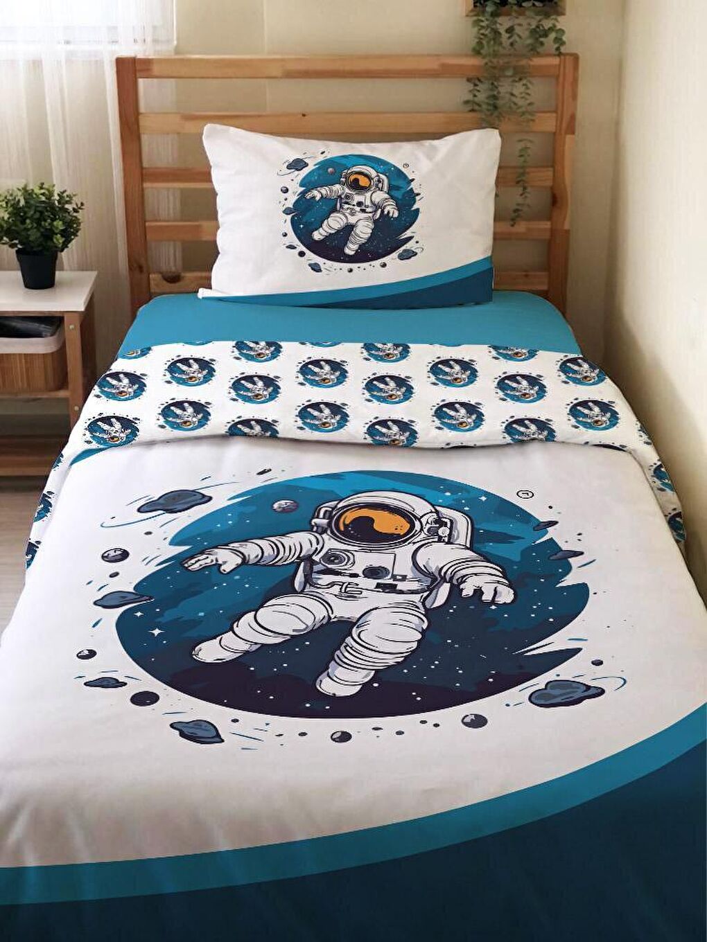 EVMİLA Karışık Çift Taraflı Astronot Desenli Çarşafsız 2'li Takım  Tek Kişilik Nevresim Takımı 160x220 Cm