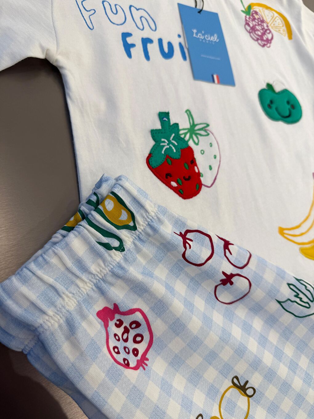 Beyaz Kız Çocuk Pamuklu Ekru Meyve Baskılı Tişört Takım-1