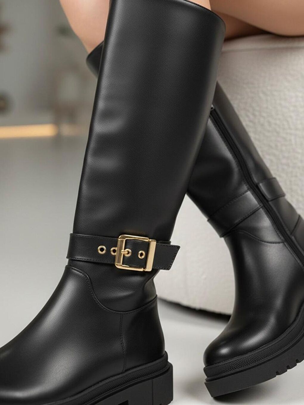 Siyah Kadın Zenia Kemer Toka Detaylı Dizaltı Kaymaz Taban Günlük Çizme-2